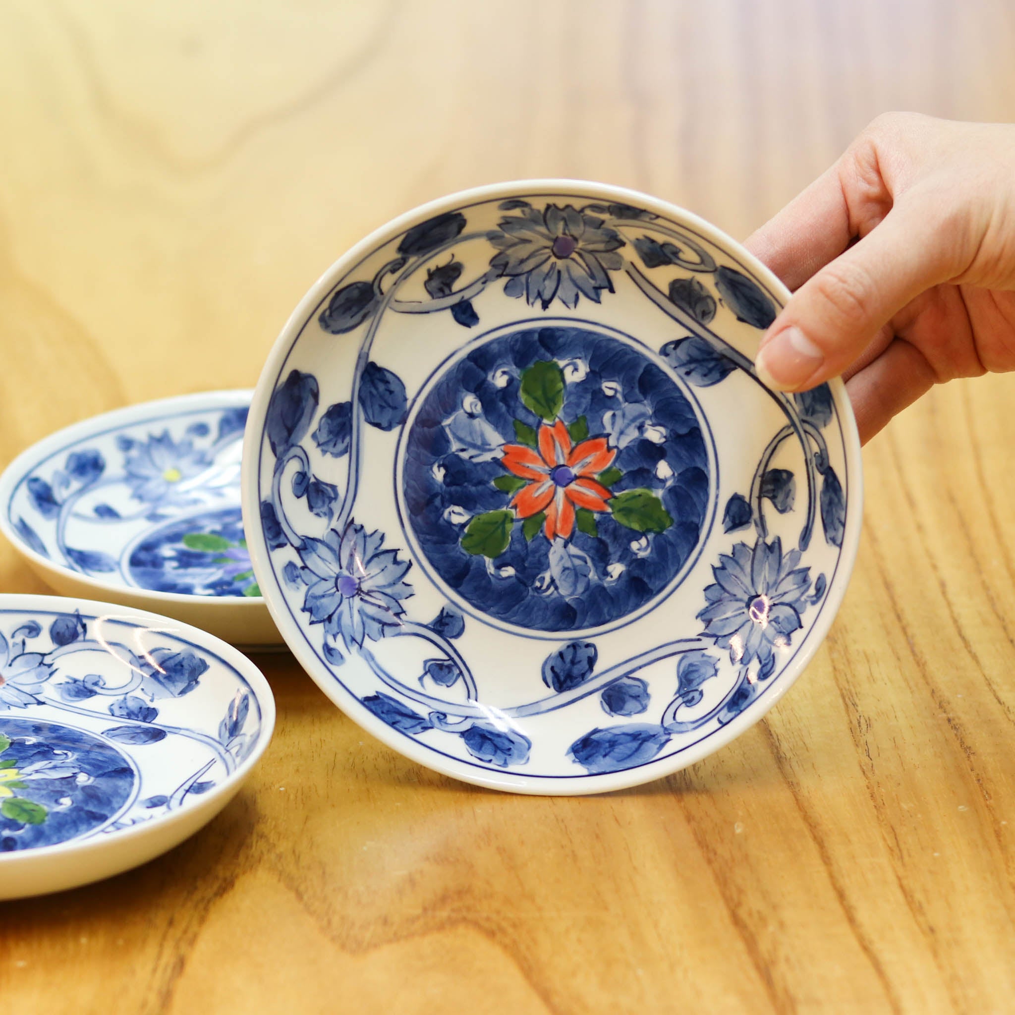 廃番】波佐見焼 皿 | 色絵花唐草 5寸皿 | 3枚セット