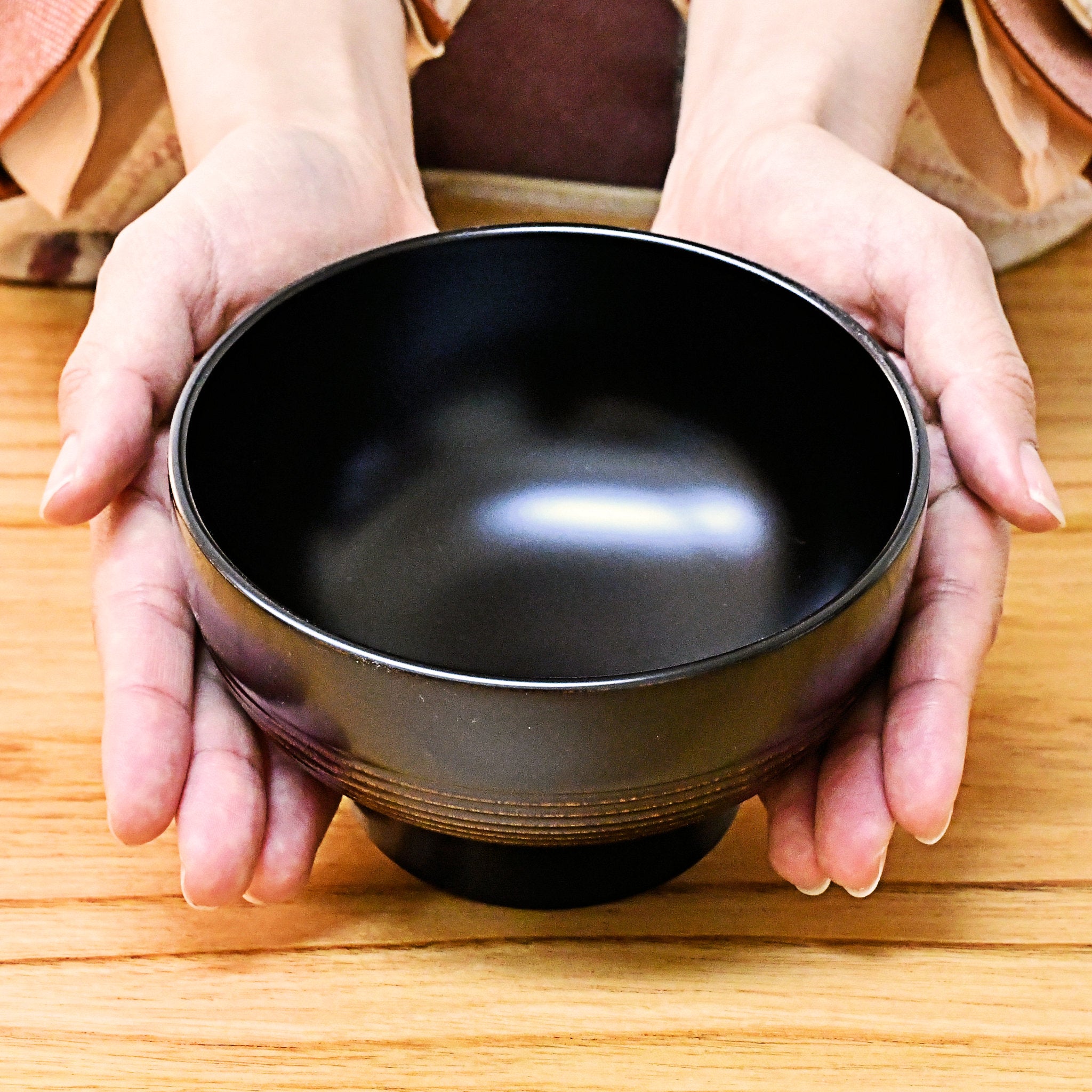 ES-TN-26_3.jpg?v=1724997713&