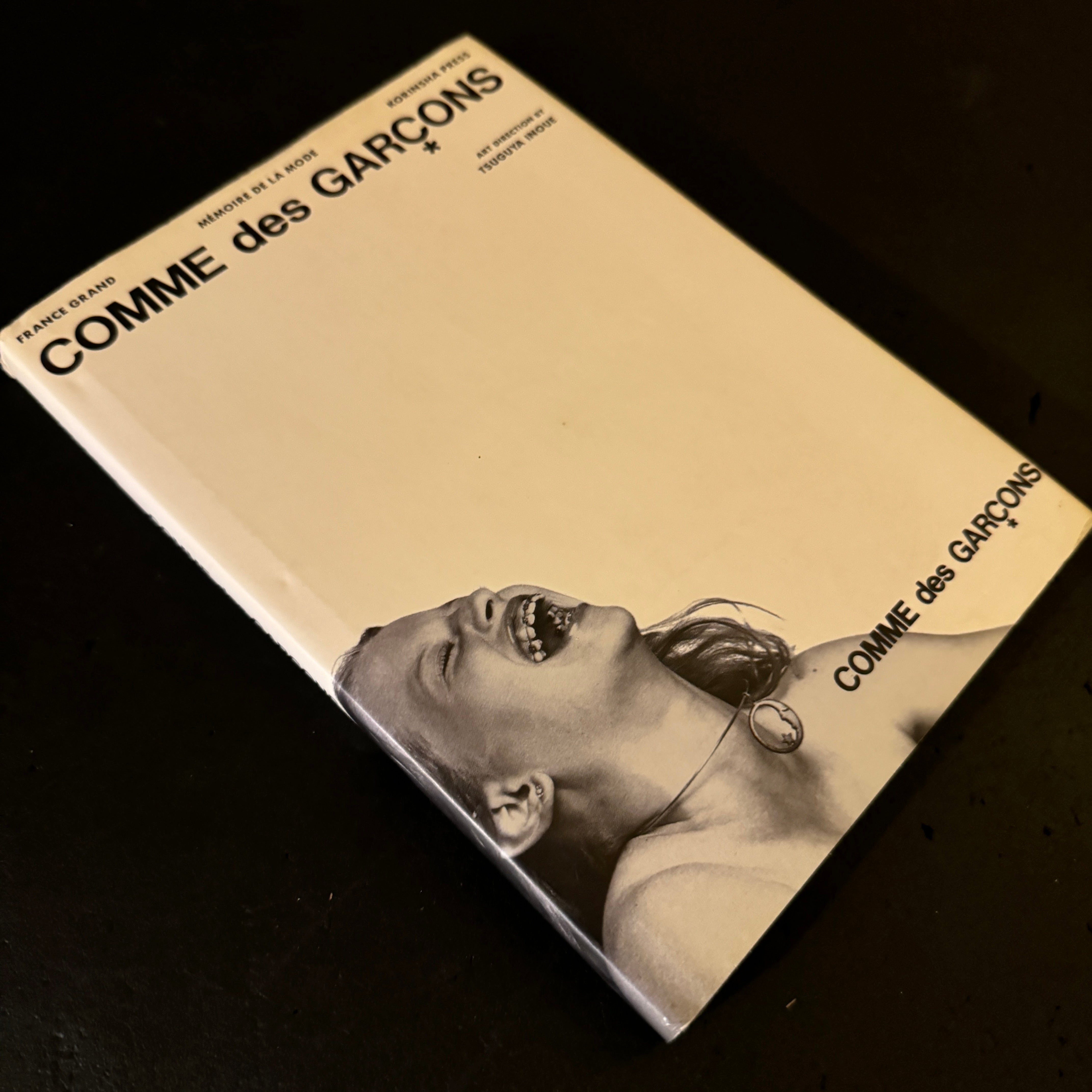 COMME des GARCONS – JAPANESE AVANT-GARDE BOOKS