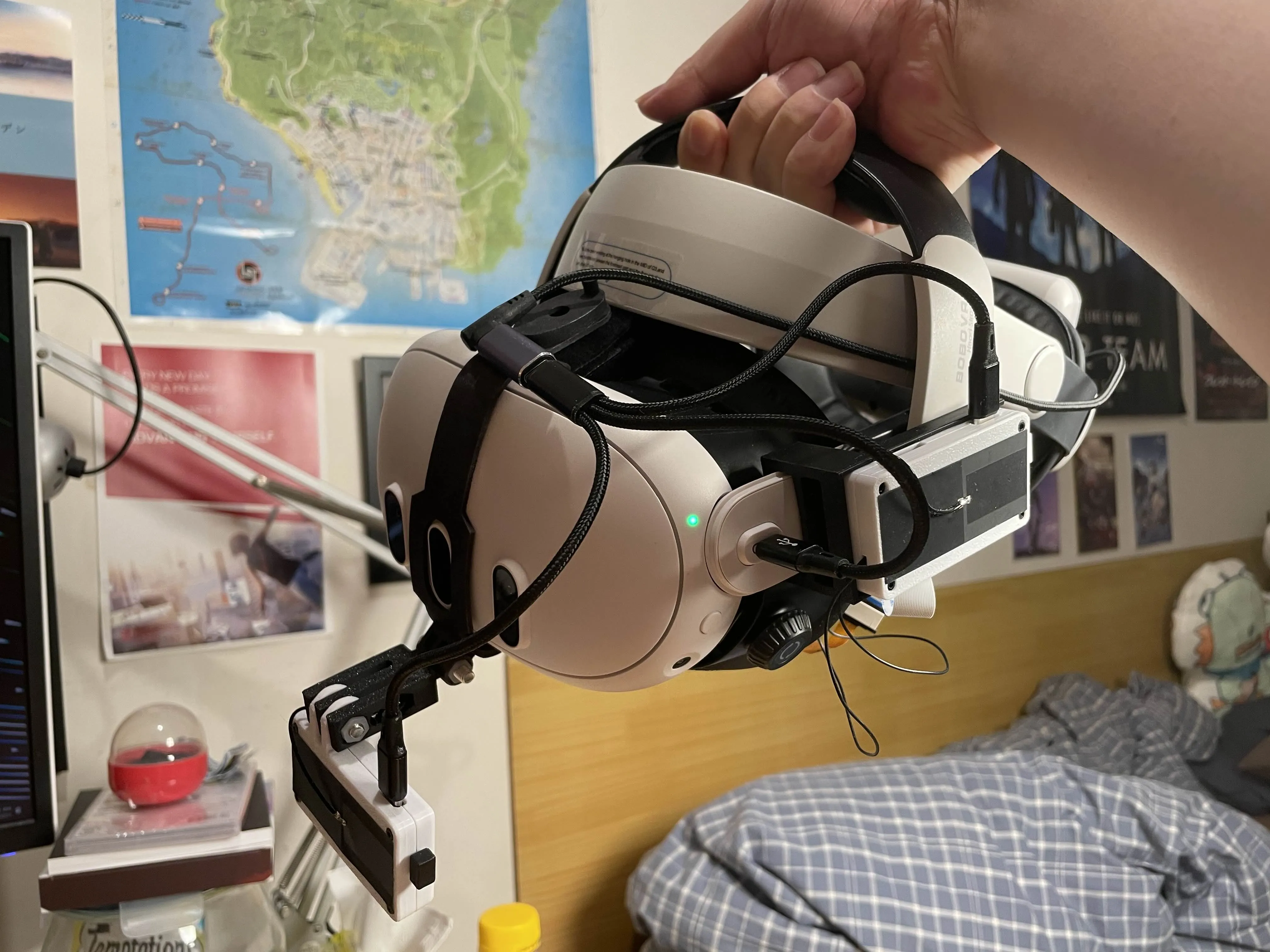 Cheapest Eye & Face Tracker for Meta Quest: Paper Tracker Review