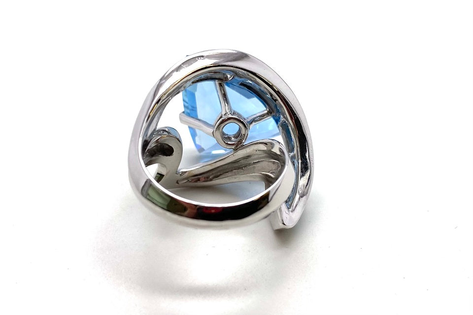 Blue Topaz K18WGブルートパーズリング (NO.48668) – JEX宝石