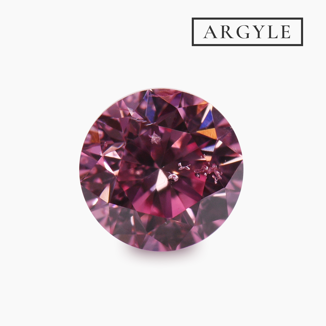 2015年アーガイル鉱山産地証明書付きの超レアストーンが入荷しました