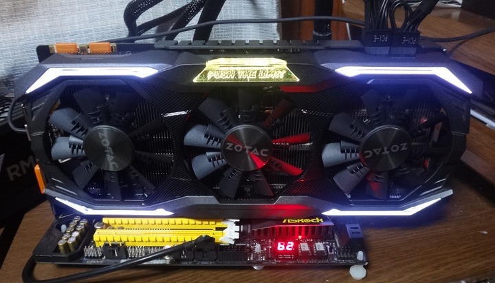 超重量級クーラー搭載のZOTAC GTX 1080 AMP Extremeをレビュー | 自作