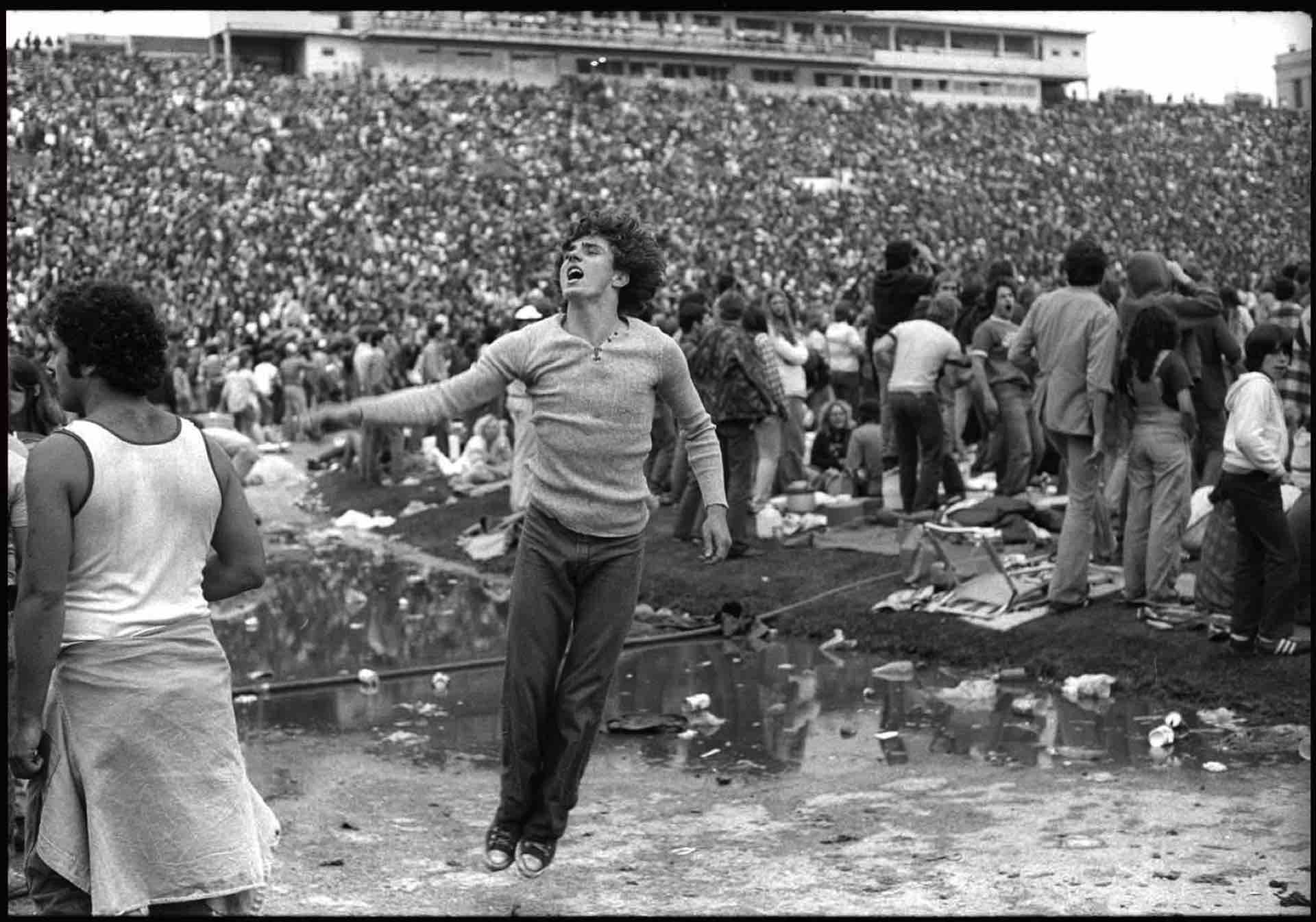 Rolling Stones Fans - The Photography of Joseph Szabo