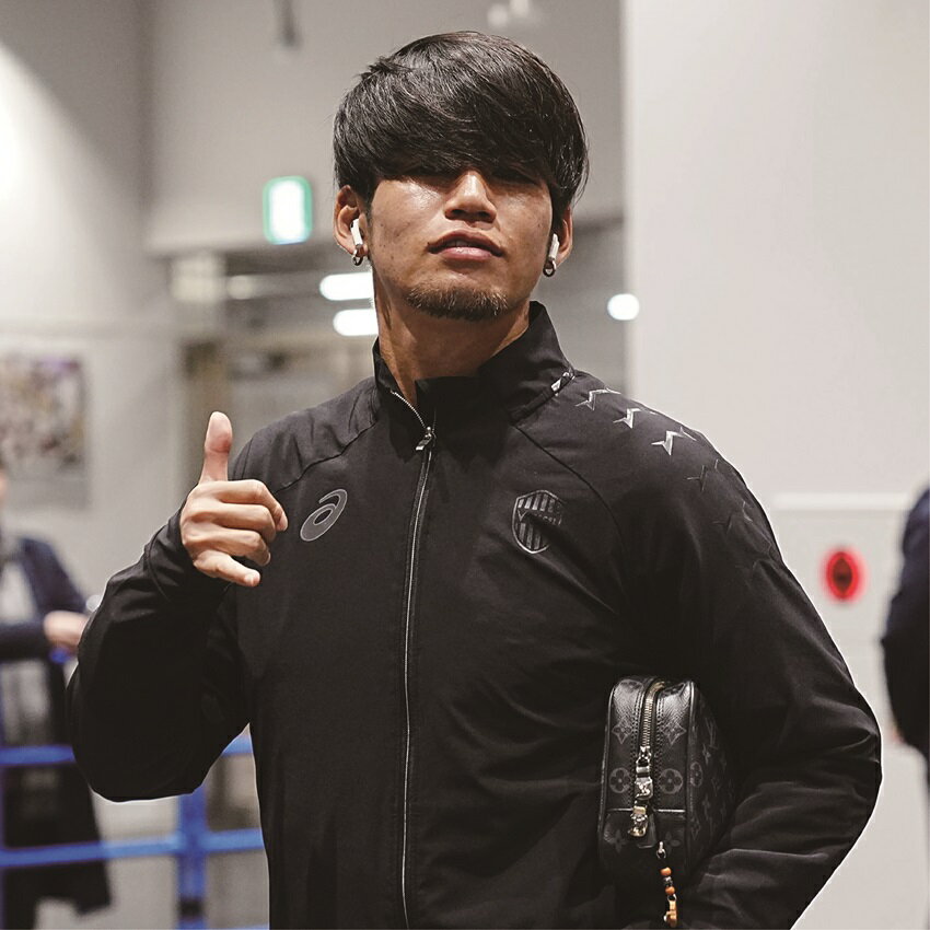 ヴィッセル神戸 2024 【移動時】ストレッチクロスサッカーフルジップ