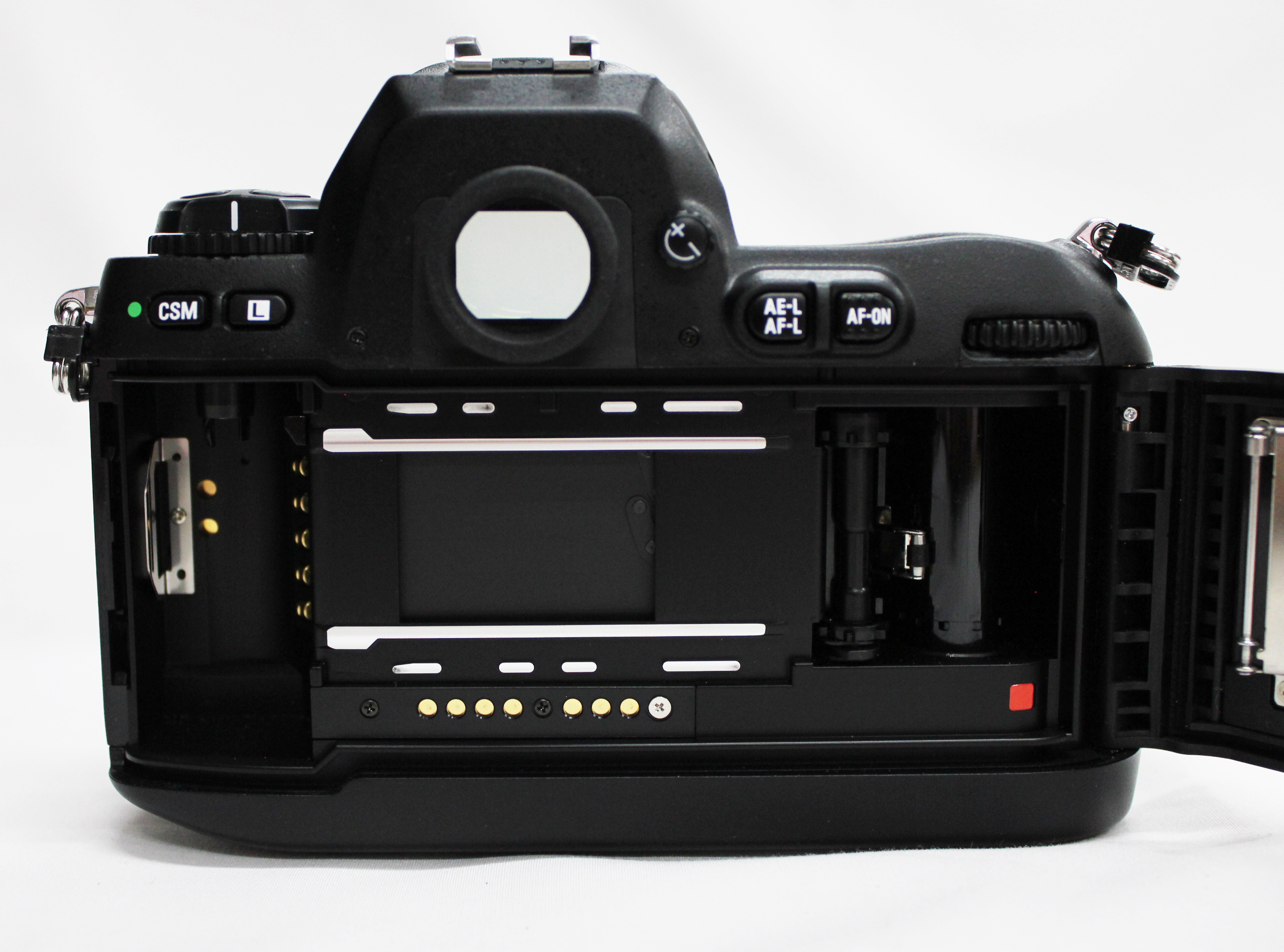 Nikon F100 35mm SLR w/ AF Nikkor 35-105 F/3.5-4.5 D & MC-30 from