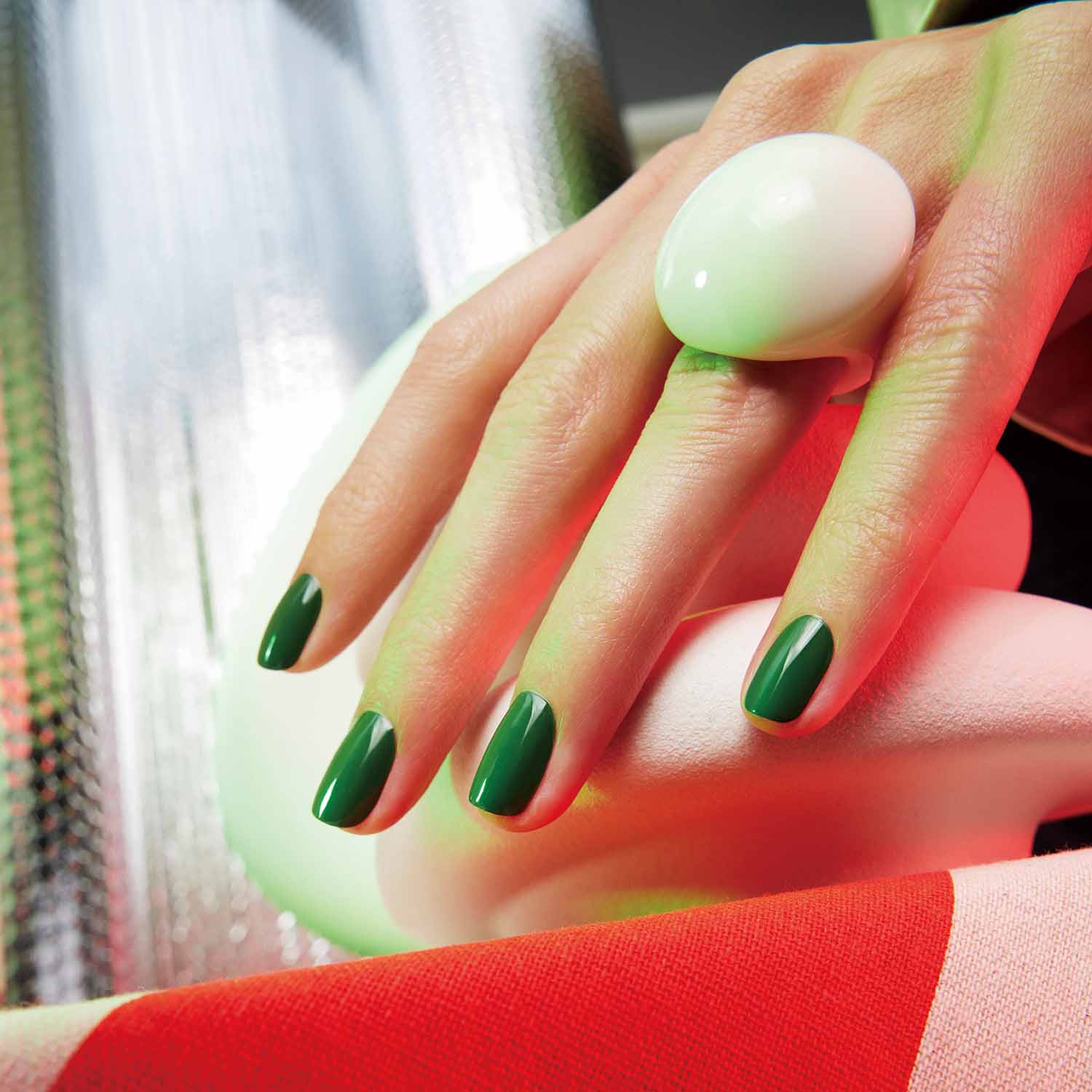 manucurist green（マニキュリスト グリーン） ナチュラルネイルカラー