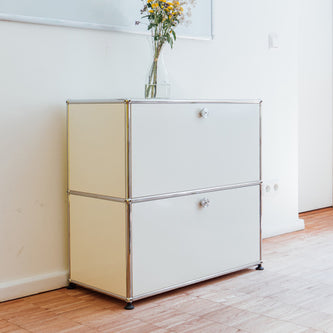 サイドボード ドロップダウンドアx2