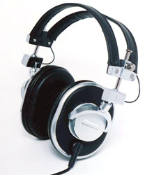 携帯性・装着性にも優れた新世代モニター用ヘッドホン「SE-MONITOR 10R