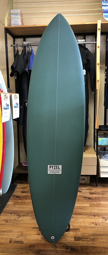 PYZEL MID LENGTH CRISIS サーフボード: 波乗り親父の海三昧
