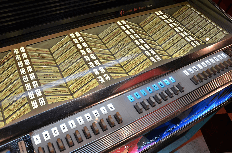 1967 SEEBURG SS160 “SHOWCASE” (JB-027) | FLAT4｜VINTAGE JUKEBOX