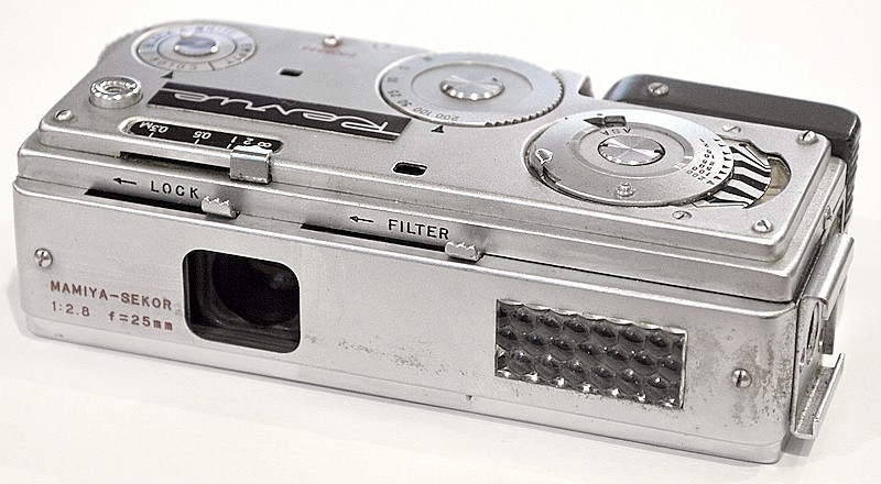 Mamiya 16 Automatic (Revue) - Julian Tanase