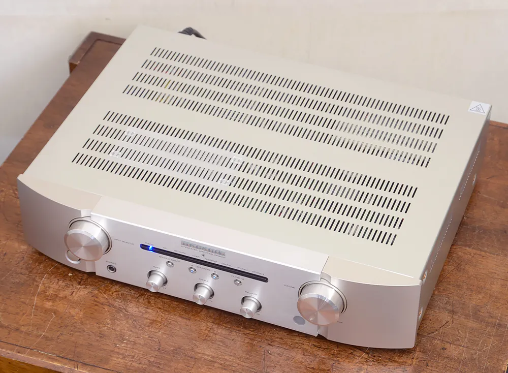 Marantz PM6007 プリメインアンプ