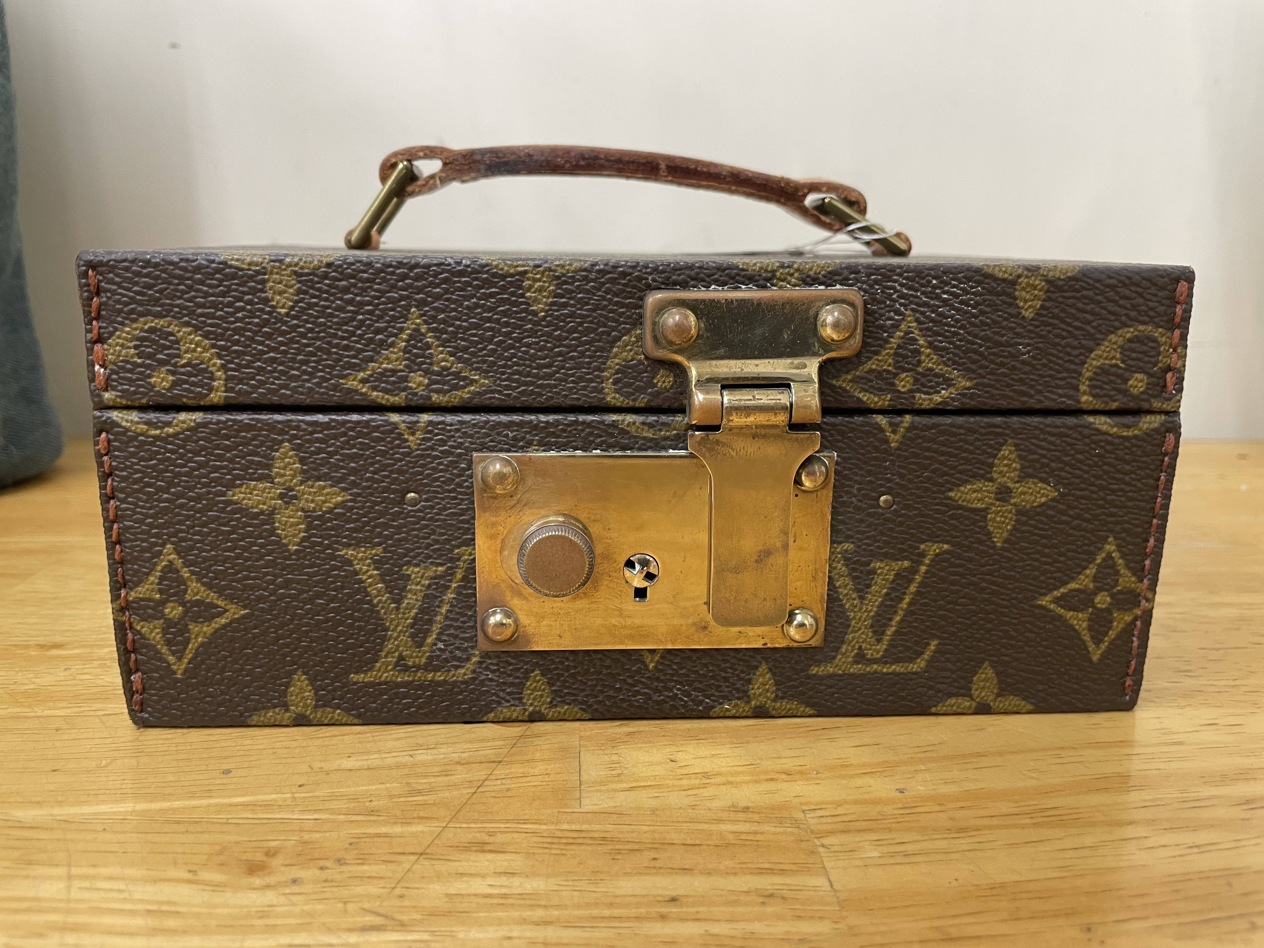 ﾙｲｳﾞｨﾄﾝ M47246 ジュエリーボックス 入荷いたしました！ | 八女