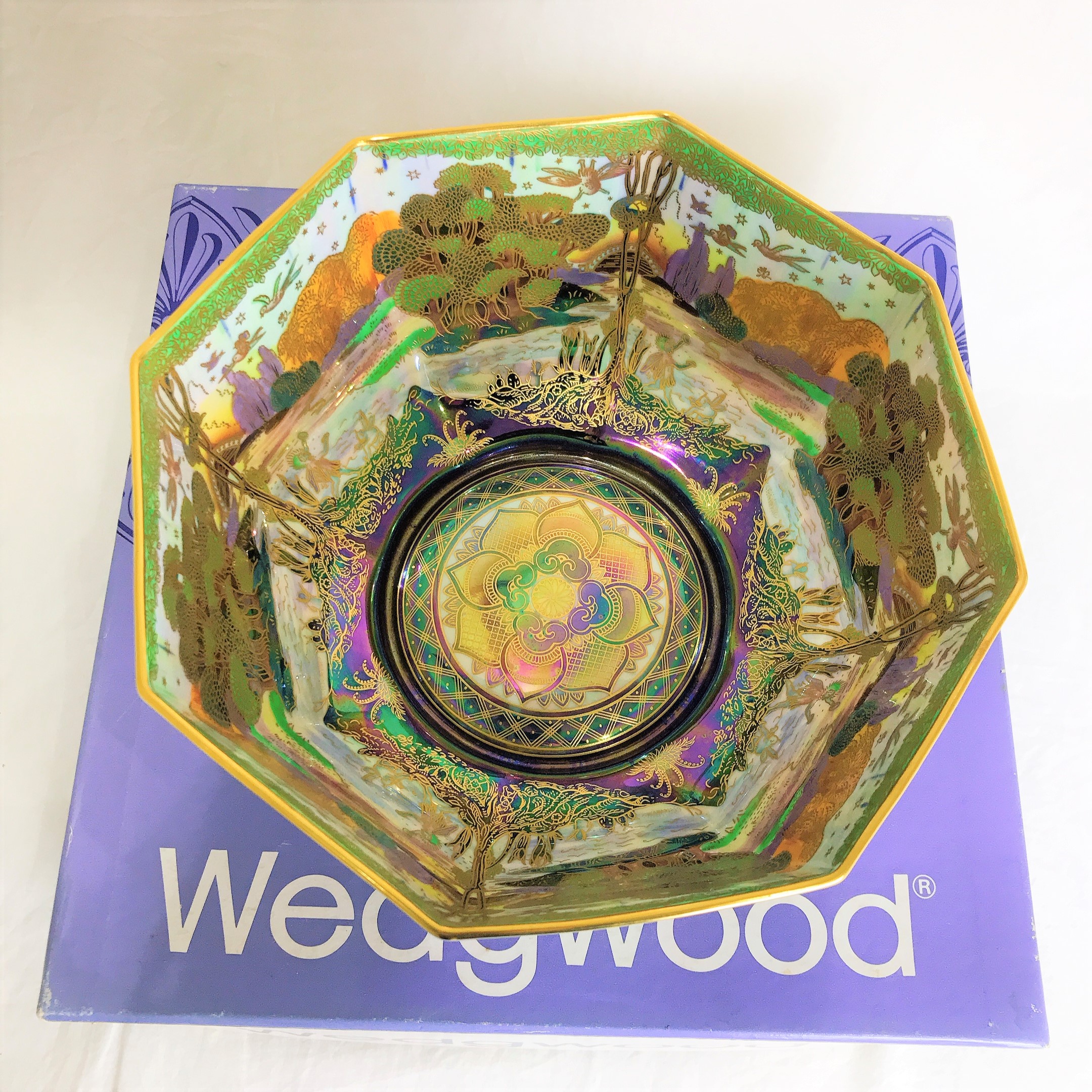 質屋かんてい局松前R56店】松山(松前)でWEDGWOOD(ウェッジウッド)をお