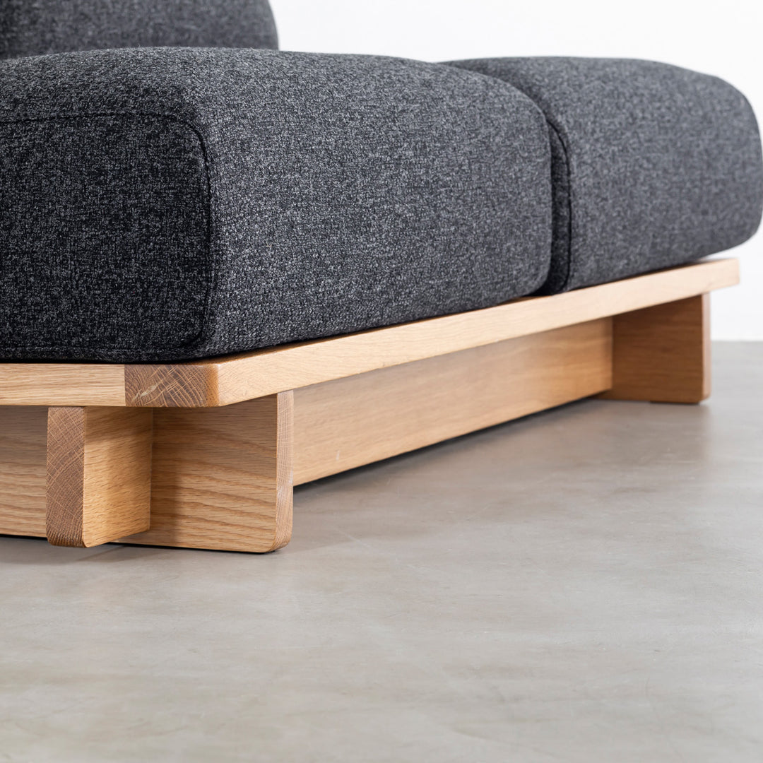 Fabric × Wood クロスフレームソファ 2 seater ブラック – KANADEMONO