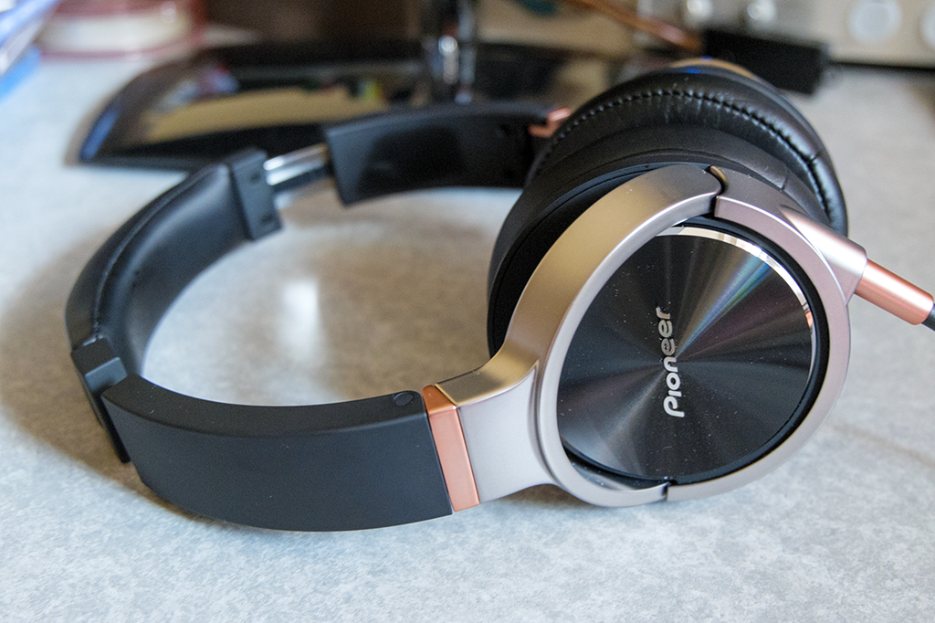 Pioneer SE-MHR5 | 可音月堂