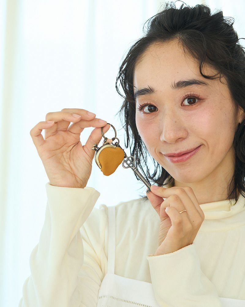 こっそりわたしを見守る 小さな秘密のポケット「itsu mono おまもり