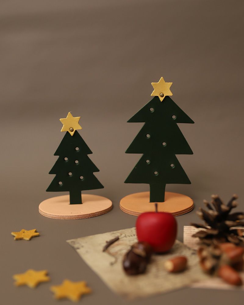 お部屋を彩りお片付けもスマートな本革のツリー「 レザースタンド