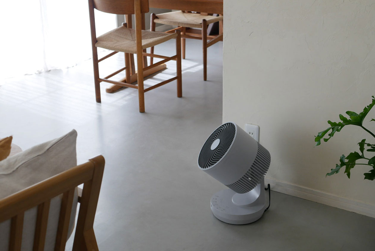 THREEUP＞衣類乾燥機能付 3Dサーキュレーター ヒート＆クール – カチモ
