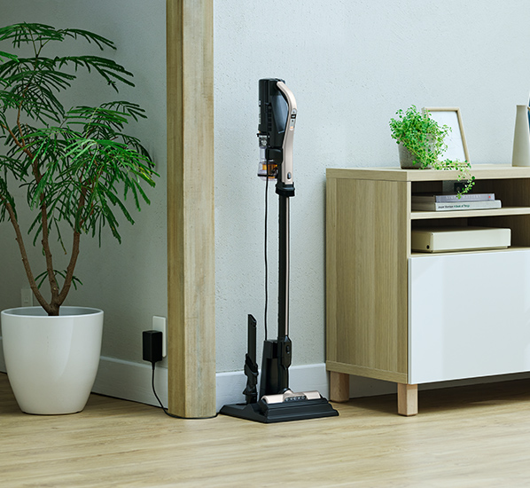 特長：使いやすい ： スティッククリーナー（コードレス式）PV-BL3J