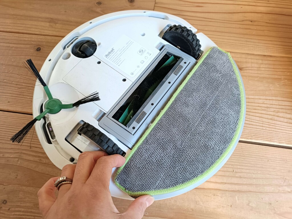 猫との暮らし｜買って良かった！ルンバ105コンボ（Roomba 105 combo