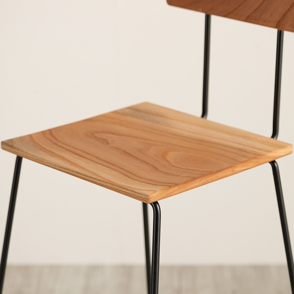 アイアンフレームスクールハイチェア hinata 家具の製造・販売 友安製作所