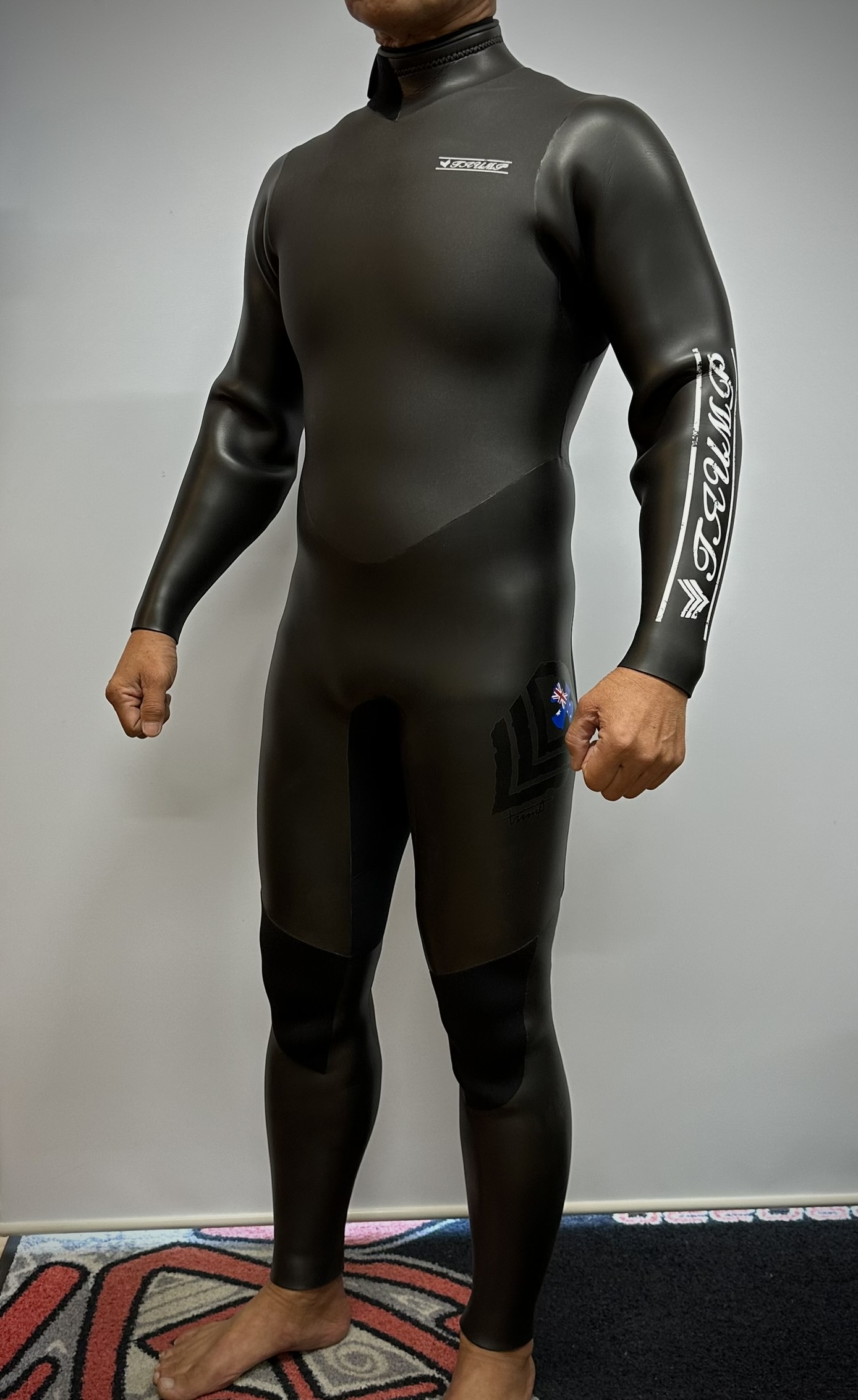WETSUITS＆APPAREL | 香川潜水