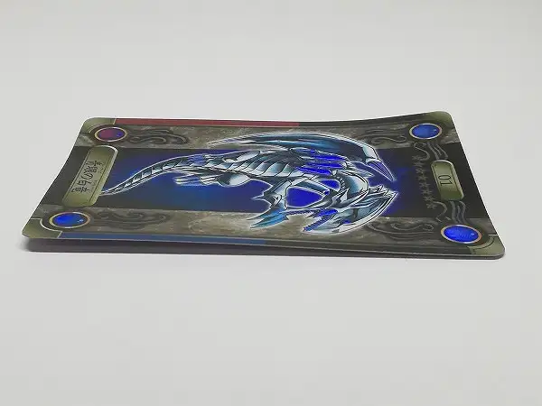 買取】バンダイ 遊戯王 シールダス No.01 青眼の白竜 ブルーアイズ