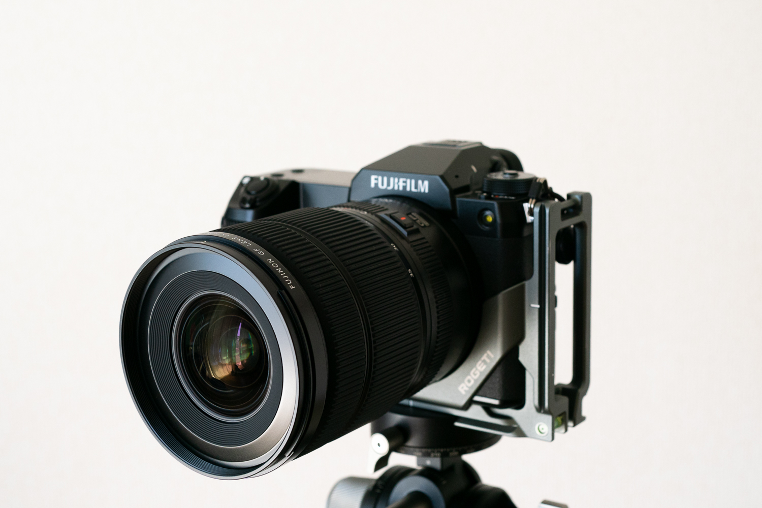 GF20-35mm レビュー │ 建築写真家 貝出翔太郎