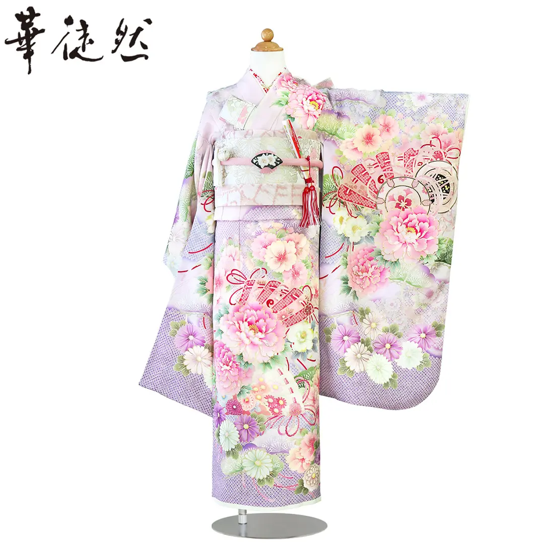 七五三着物レンタル／《華徒然》薄紫地に牡丹と檜扇の着物／七歳女の子
