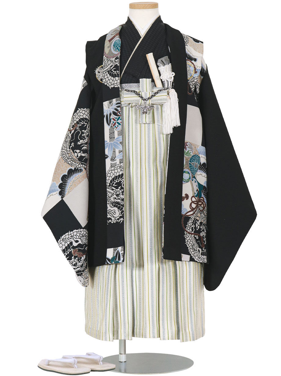 ひさかたろまん》黒地に龍・片身変り、白縞の袴／七五三・五歳男の子