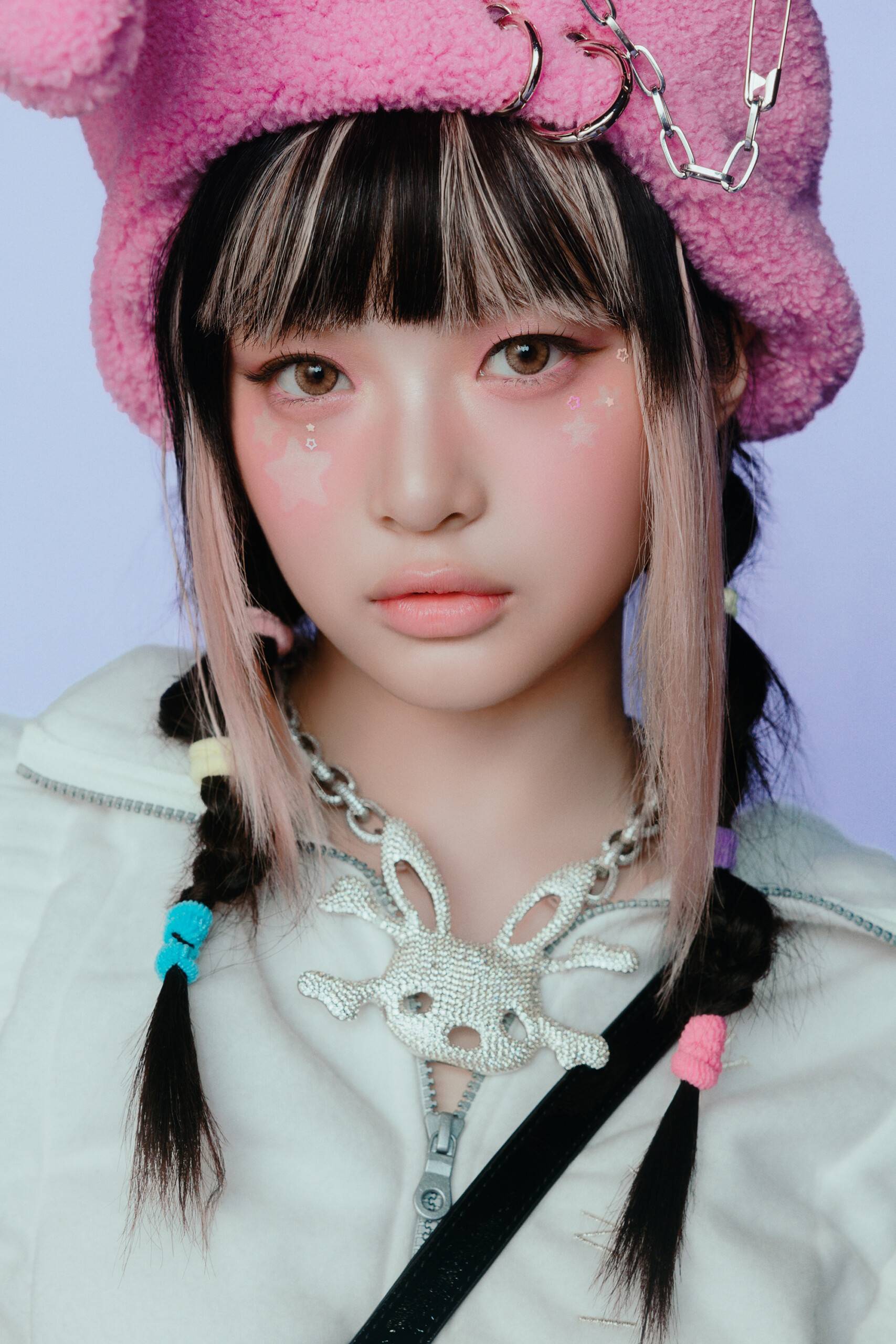 NewJeans ハニ】ウインク妖精 HANNI (ハニ)の魅力や経歴を徹底分析し