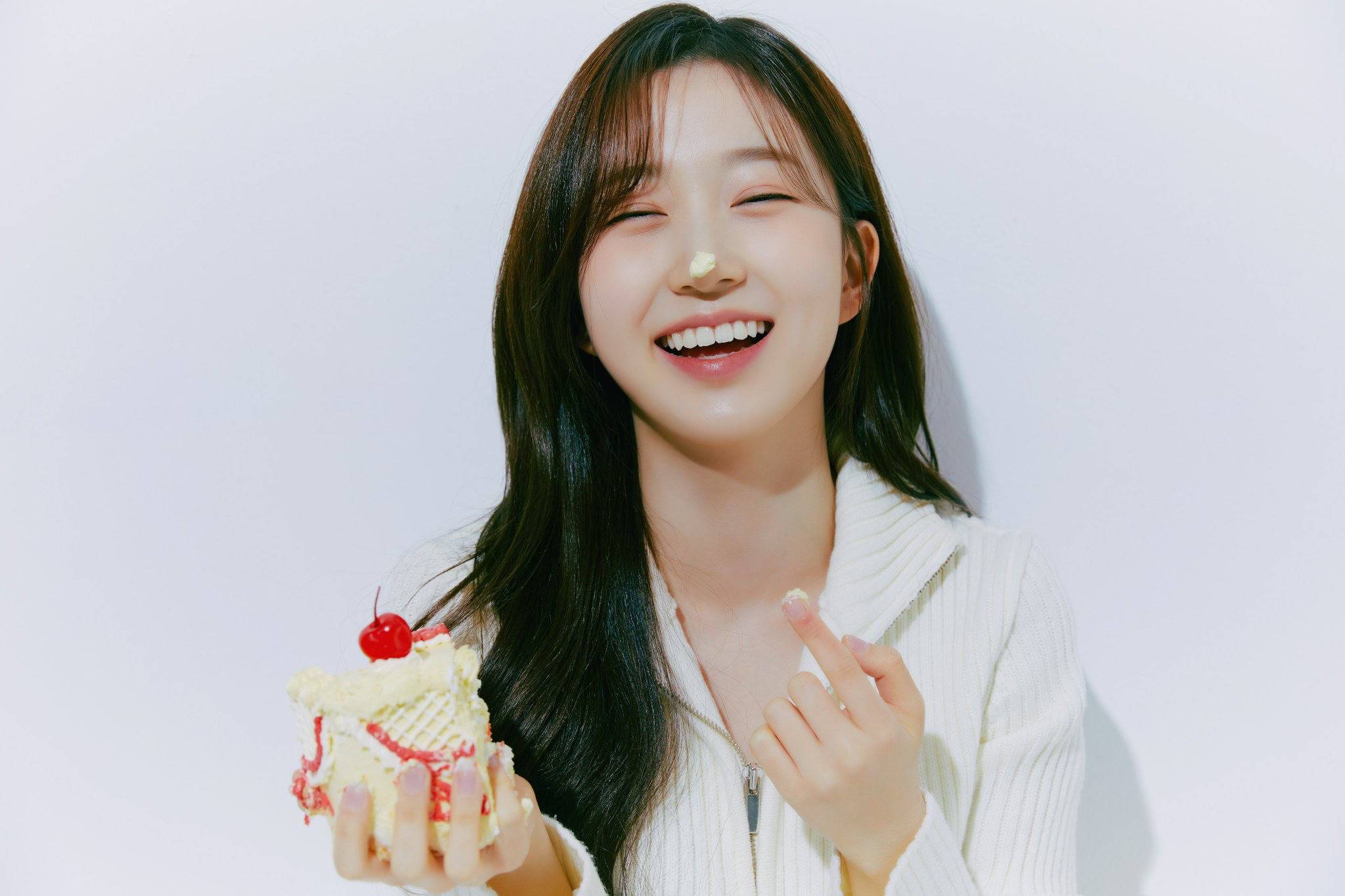 NMIXX ヘウォン 】NMIXXのリーダー ヘウォンの魅力や経歴を徹底分析し