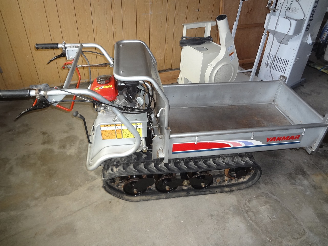 ヤンマークローラ運搬車 MCG900 手動ダンプ 250Kg積み | 中古農機具と