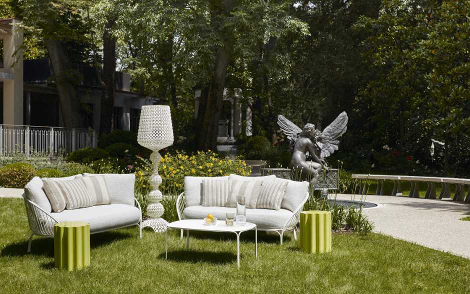 NEW!】屋外空間を彩る、アウトドアコレクション｜Kartell｜カルテル