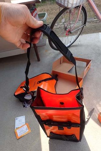 オルトリーブ（ORTLIEB）パニアバッグの改造と軽量化 | からあげ隊長の冒険