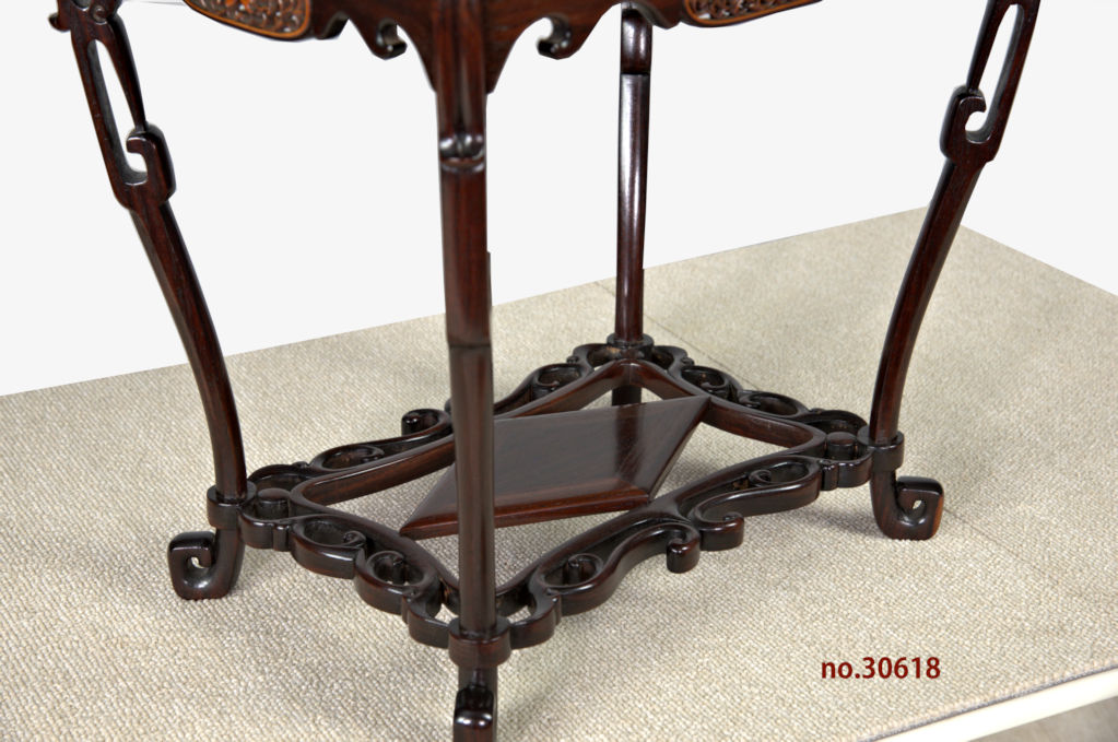 ギャラリーアンティーク 花台: 紫檀 黄楊入り 高卓 高さ37.5cm 唐木