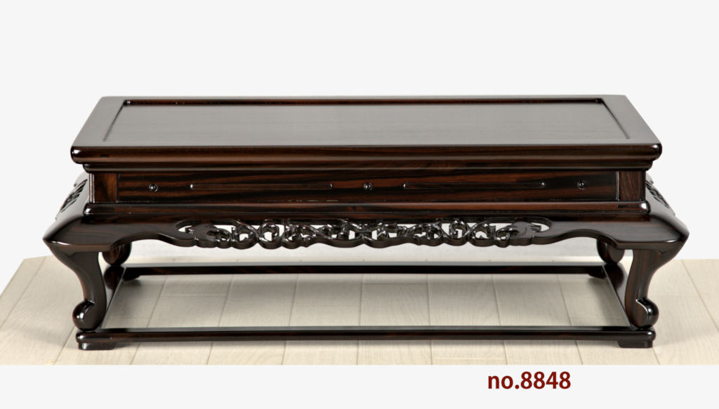 花台: 黒檀 二重天 唐草彫り 花台 巾55.5cm 大阪唐木指物 no.8848