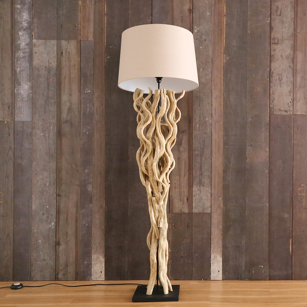 スカルトラ フロアランプ ｜【KARE】ドイツの家具・インテリア雑貨