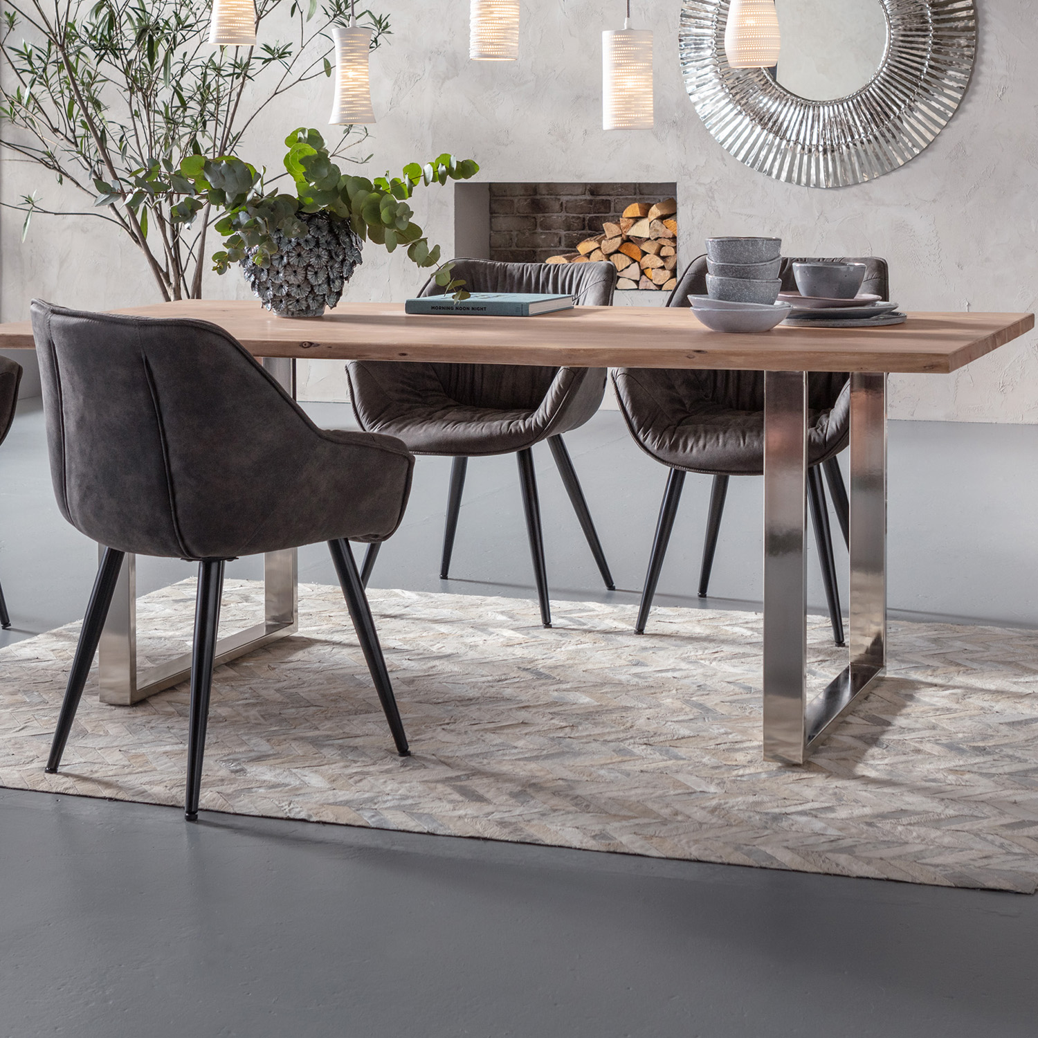 テルマ ダイニングチェア - ダイニングチェアの通販 ｜【KARE】ドイツ