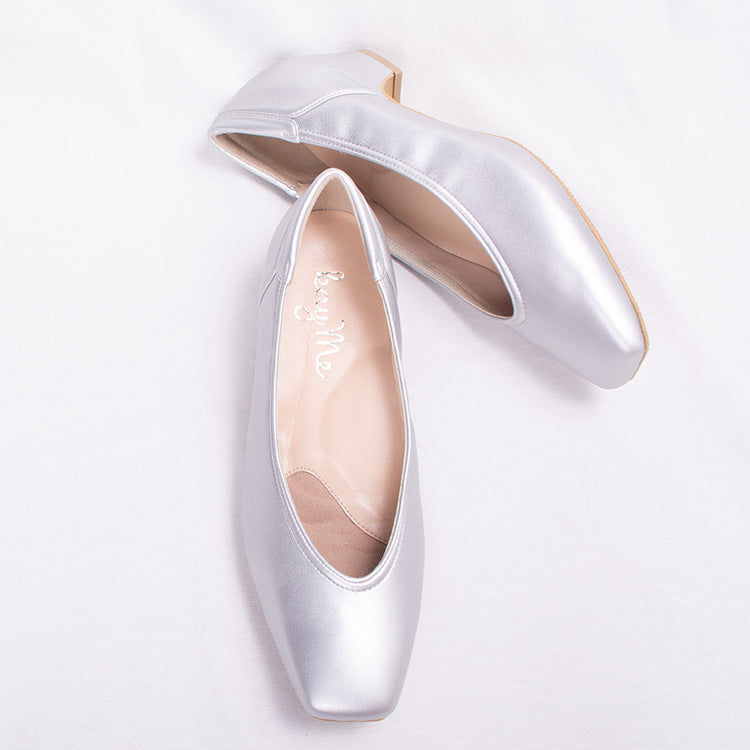 シルバーヴィーガンレザー ほわほわフラッツ– kay me