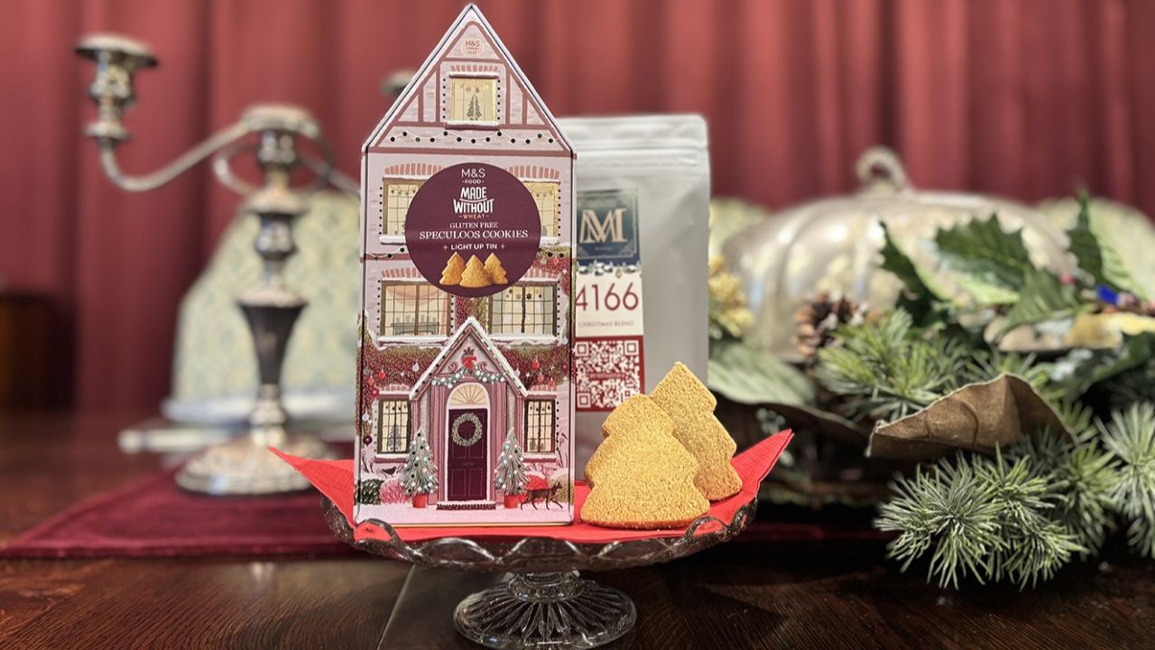 数量限定】M&S（マークス&スペンサー）のクリスマスクッキー＆紅茶