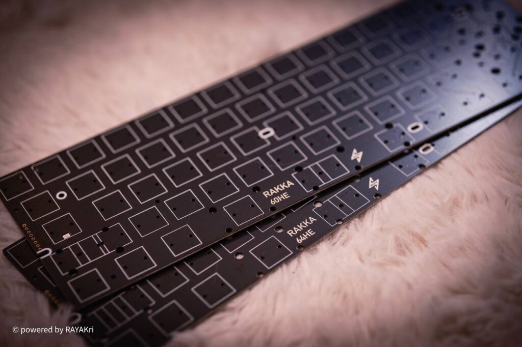 ラピッドトリガー対応Takka60が良さげ。キーキャップはついていない
