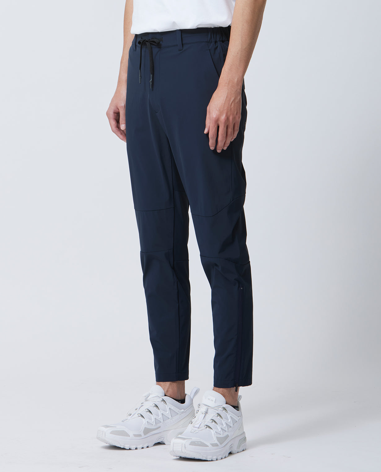 0_156_R ベルトループ付きアクティブパンツ (カーボンネイビー) – K-3B