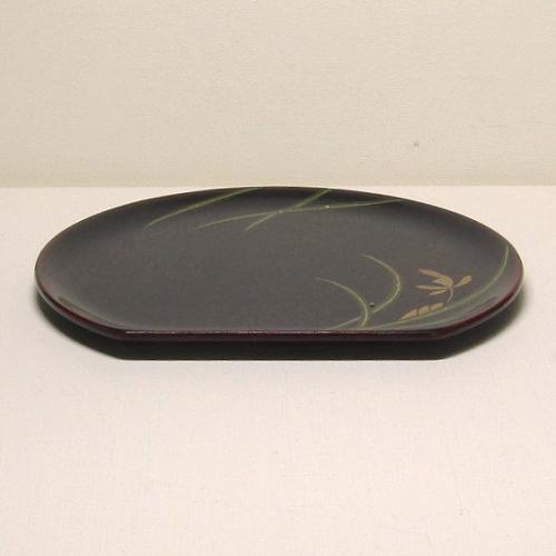 輪島塗 銘々皿 半月形 -蘭の蒔絵仕上げ- [内外面とも黒タメ色]｜輪島市