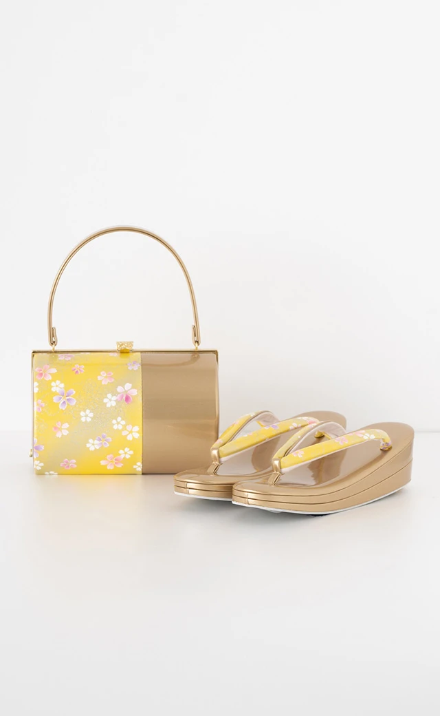 振袖用草履バッグセット／桜刺繍／白 | 振袖レンタル·購入や成人式の