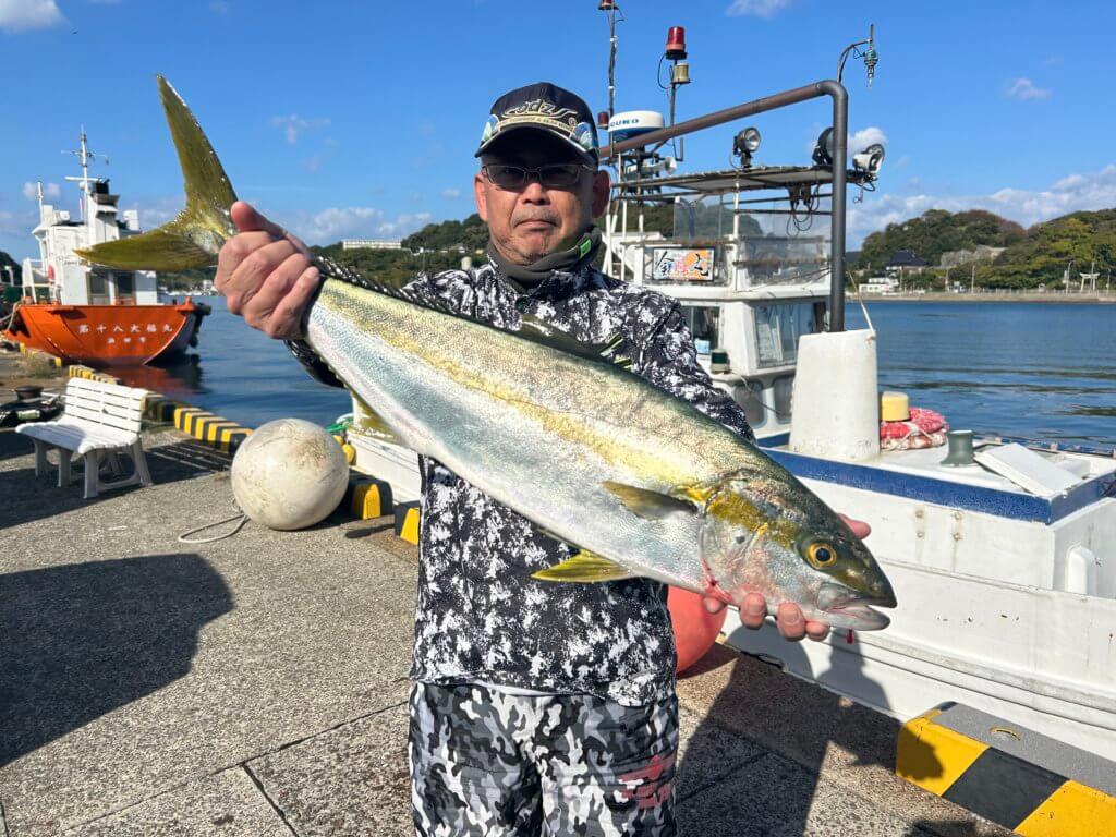 2025年11月11日(火)の波止 磯 釣果報告 | 山陰 島根県浜田市 浜田港
