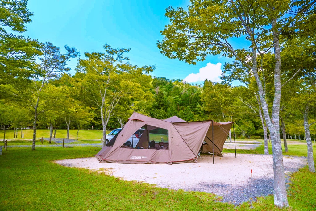 ランドベース6Pro.はファミリーキャンプに最適 坊主キャンパー