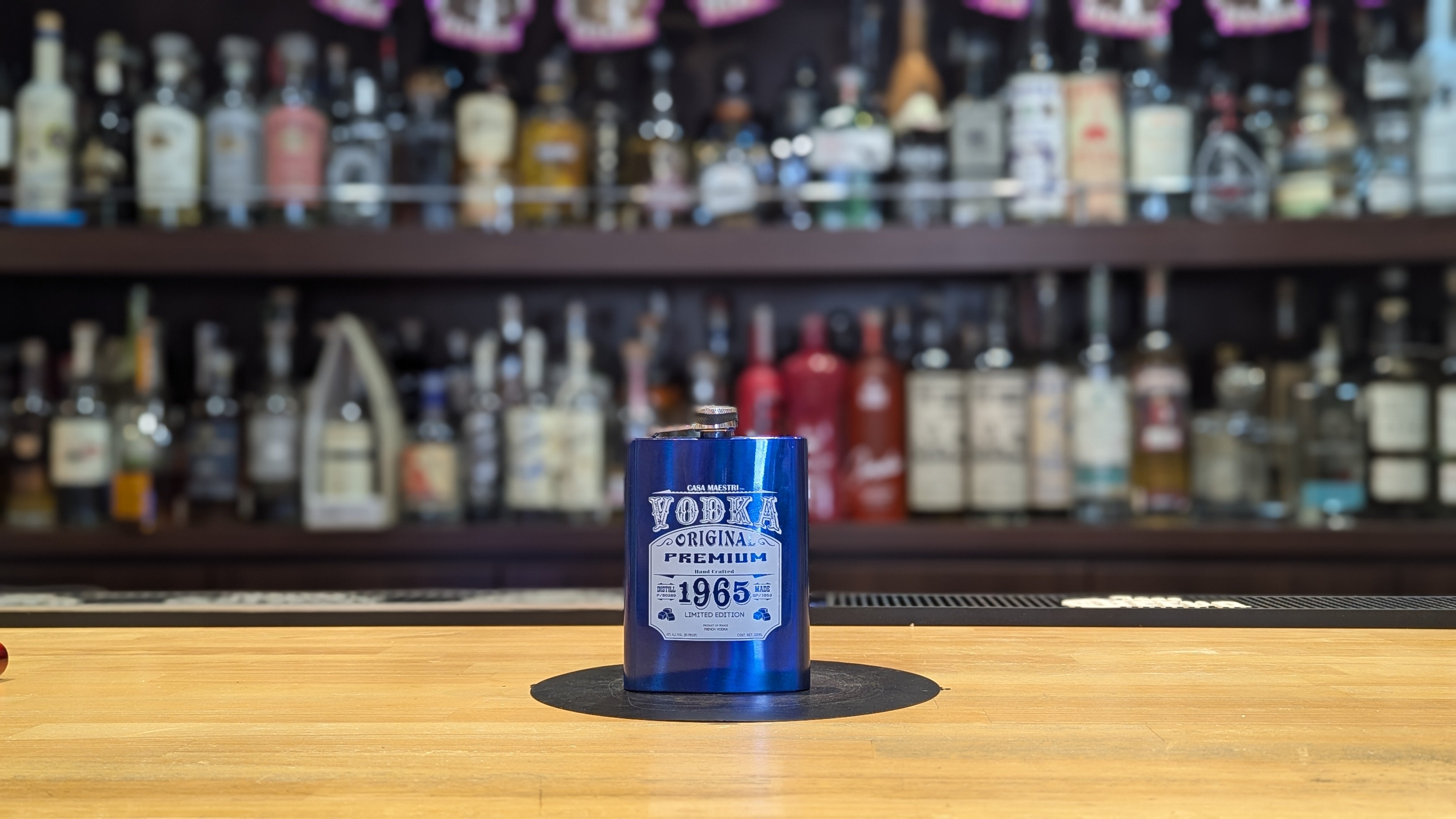 カサ マエストリ ウォッカ フラスクボトル 200ml – 酒商金右衛門